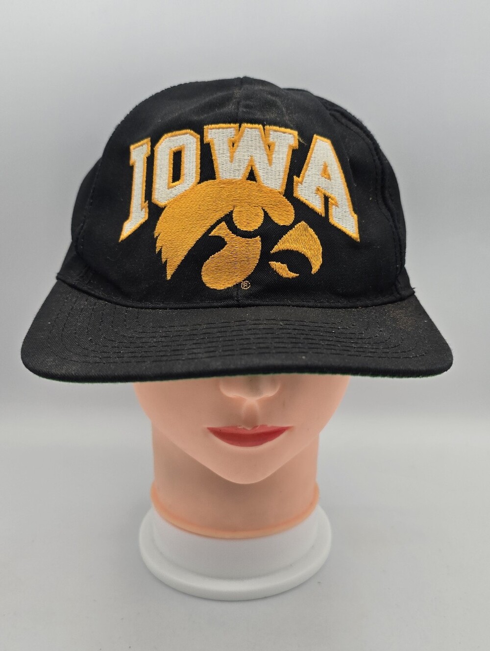 Vintage P Hat Iowa Hawkeyes Black Adjustable Snapback Hat